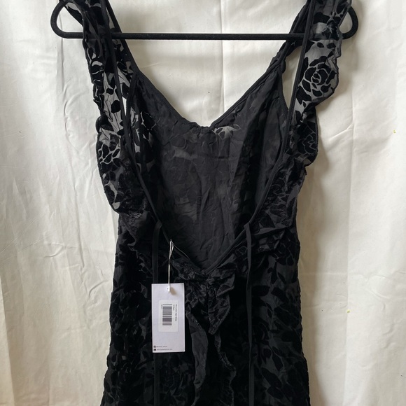 Princess Polly— Lioness- Her Lovers Heart Dress - Picture 3 of 4